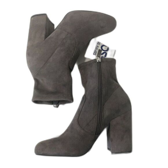 STEVE MADDEN Boots Women's Size 7 M Gray Gaze Faux Suede Ankle Booties NWT - Picture 8 of 9